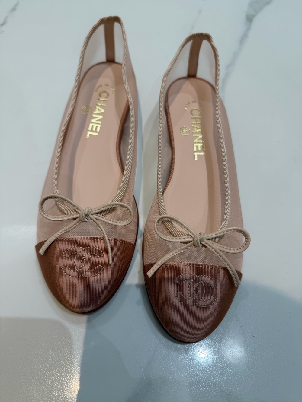CHANEL Blush Pink Cap-Toe Ballet Flats with Bow - Picture 4 of 5